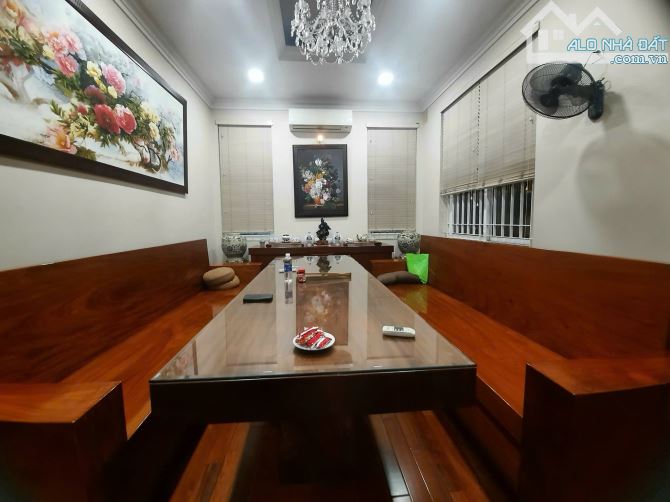 Bán Biệt Thự MTĐ Nguyễn Thành Ý, Phường Đa Kao , Quận 1 : - 5