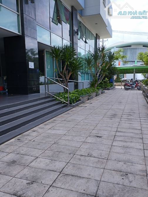 Ann về Q2 cho thuê căn góc ĐPN Tower , 141m2 3PN NTCB nhà đẹp lầu cao giá 17 triệu - 5