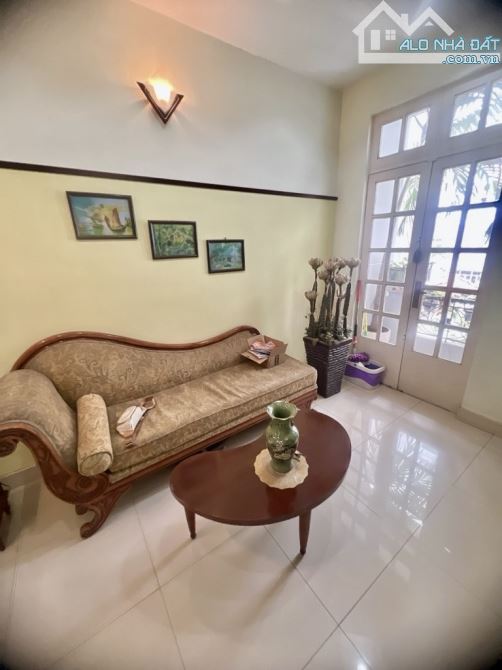 DT khủng Q8 biệt thự 4 tầng 6 x 20 = 120m2 ô tô ngủ 1 đời chủ - sát mặt tiền Tạ Quang Bửu - 5