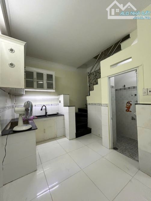 BÁN NHÀ 2 TẦNG -3 TỶ- GẦN MẶT TIỀN TRẦN XUÂN SOẠN - QUẬN 7,DT 35M,2PN,2WC - 5