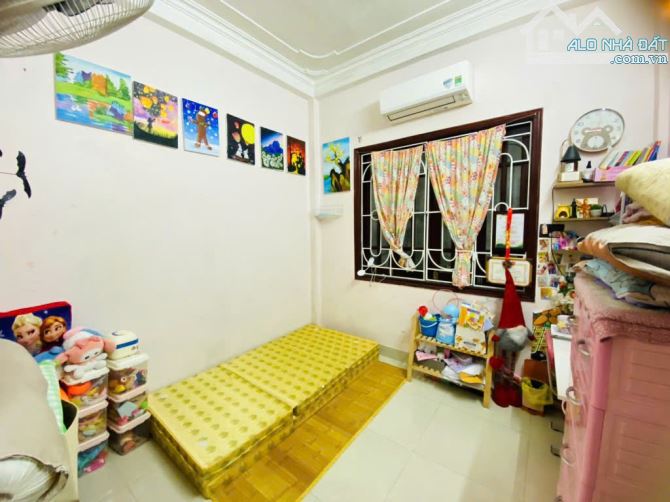 Kim giang - 39m mt 3,2m 5 tầng ngõ 3m Chỉ 8,6 tỷ - 6
