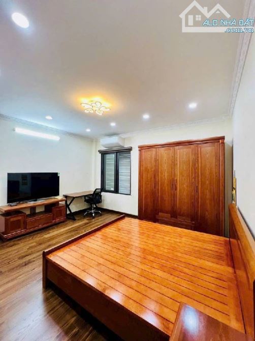 BÁN NHÀ DÂN XÂY 6 TẦNG THANG MÁY – 78m2- MT: 4,5M, GIÁ 21 TỶ- NGÕ Ô TÔ – CÁCH PHỐ HOÀNG N - 6