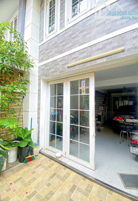 Bán nhà hẻm 42, Đồng Xoài, Tân Bình,Sát Cộng Hòa, nhà 5tang, 4.6x17 - 6