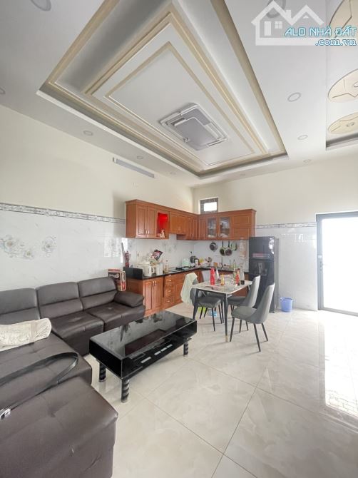 BÁN NHÀ PHAN VĂN HỚN 100M2 DT: 5X20 9.9 TY - 6