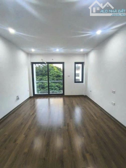 Nhà đẹp phố Đức Giang Long Biên 6 tầng, gara, ô tô tránh, thang máy, 10 tỷ hơn - 6