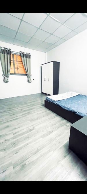 Bán gấp nhà đường Nguyễn tất Thành quận 4 - 7