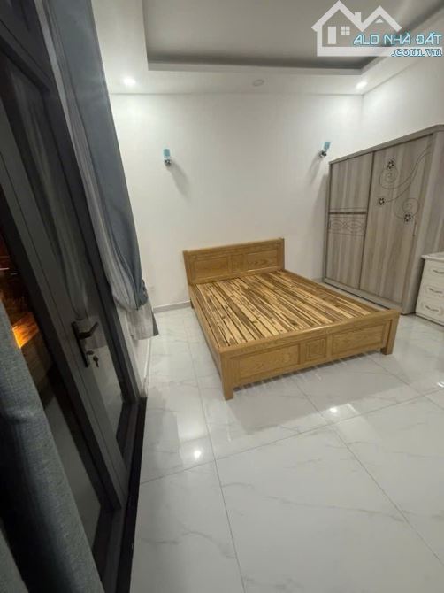 GIẢM 400 Tr Còn 7.8 tỷ ( TL nhẹ) HẺM NHỰA 6M XE HƠI TRÁNH - 68M2- 3 TẦNG -PHAN HUY ÍCH  GV - 7