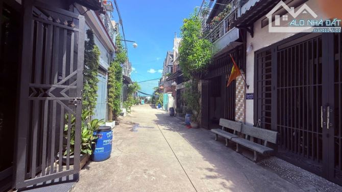 Nhà phố kdc gần ngã 3 Cây Lơn và BigC Go p. Đông Hòa - 7