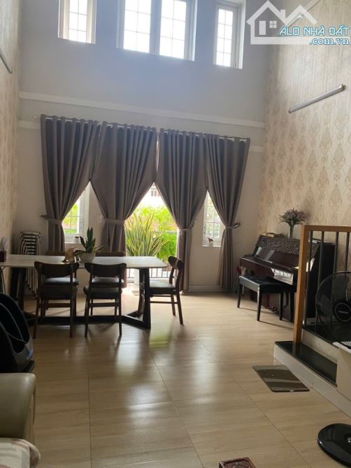 Bán nhà hẻm 42, Đồng Xoài, Tân Bình,Sát Cộng Hòa, nhà 5tang, 4.6x17 - 7
