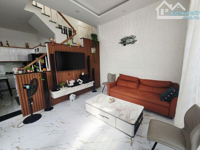 Bán Nhà 3 Tầng Ngang 8.5m - Hẻm Nguyễn Biểu - Phường Bắc Nha Trang - 8