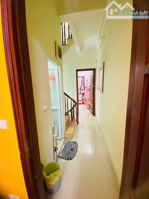 Kim giang - 39m mt 3,2m 5 tầng ngõ 3m Chỉ 8,6 tỷ - 8