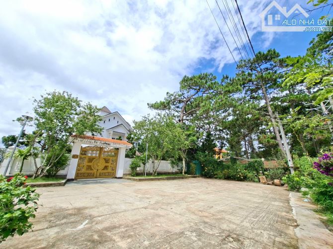 VILLA 2 MẶT TIỀN ĐƯỜNG YÊN THẾ NGANG 17,5M- 212M2 4 TẦNG 8P CÁCH CHỢ ĐÀ LAT 3,2KM GIÁ 29TỶ - 8