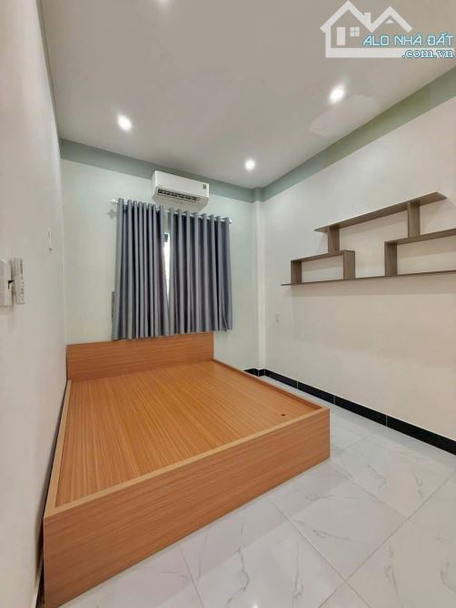 Nhà lầu mới xây dựng gần quảng trường Mỹ Tho, Tiền Giang - 9