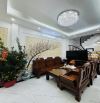 Bán nhà dân xây Ngọc Thụy 36m2, 4 tầng, 4 phòng ngủ, ô tô 7 chỗ đỗ cửa, 7tỷ hơn