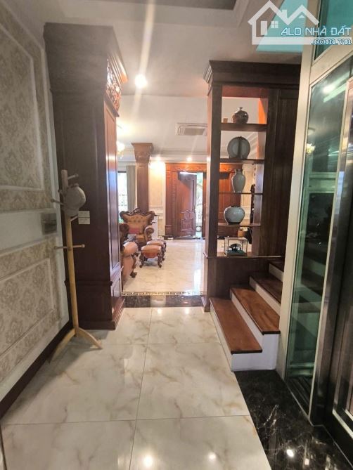Siêu phẩm MP Bùi Thiện Ngộ 190m 4T, MT9m,thang máy, tặng nội thất