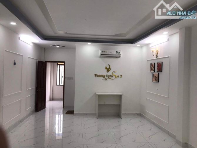 Bán nhà Mặt tiền đường số 8,phường 11,Quận Gò Vấp