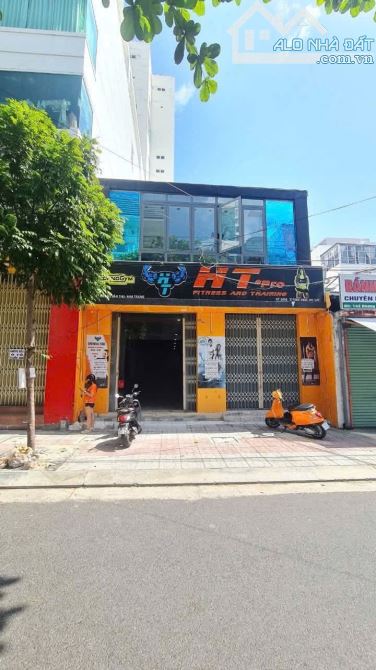 Bán nhà 2 tầng mặt tiền Hoàng Văn Thụ - 191m2 ngang 7.6 - 4