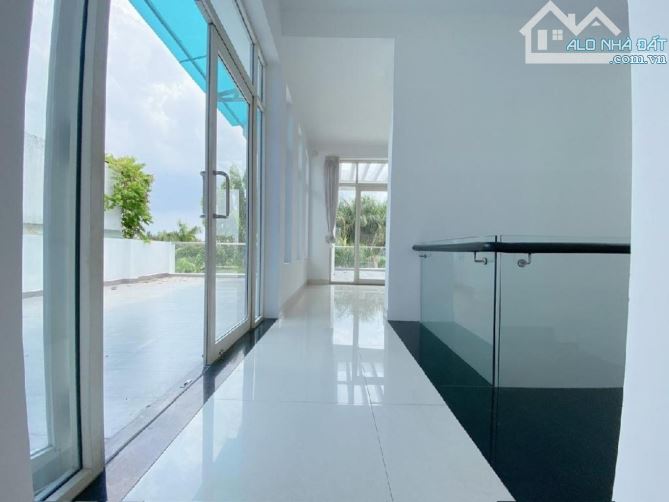 Bán BIỆT THỰ KDC ấp 5 Phong Phú, Bình Chánh, 9x20, 3 tầng, nhỉnh 16 tỉ