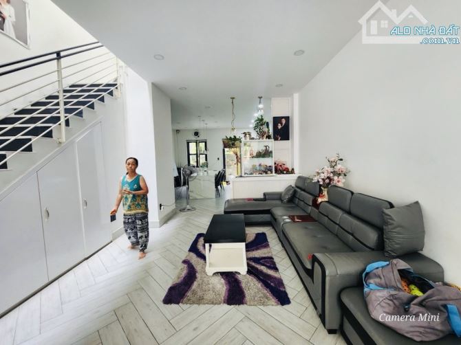 Bán nhà 3 tầng đường vườn lài phường An Phú Đông quận 12
