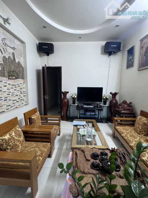 Nhà đẹp Phú Mỹ  30m– 4 tầng – Full nội thất – Gần chợ, gần UBND – Giá 6,1 tỷ