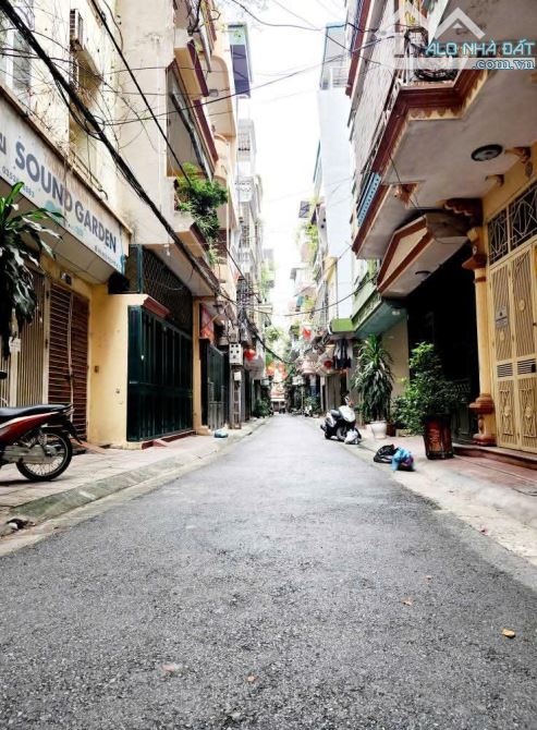 Hàng hiếm tại Nguyễn Ngọc NạiThanh Xuân 48m2, 5 tầng giá 13.5 tỷ, ô tô đỗ.