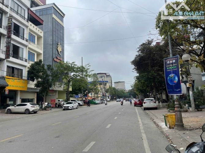 BÁN LÔ SIÊU ĐẸP KINH DOANH SẦM UẤT MẶT ĐƯỜNG BÌNH THAN TRỤC ĐƯỜNG HUYẾT MẠCH TP BẮC NINH
