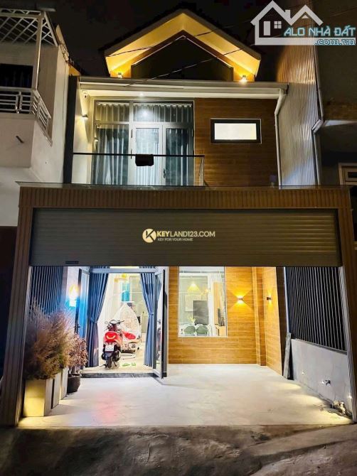 Nhà Phố 2 Tầng, Hẻm Ô Tô Lớn 5m Nguyễn Trung Trực, 64m2 Chỉ 6,5 tỷ