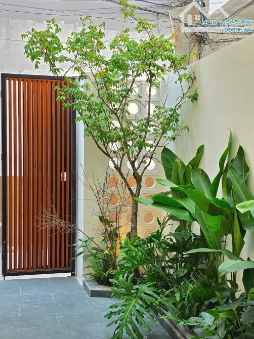 NHÀ 3 TẦNG ĐẸP NHƯ VILLA – VỊ TRÍ TRUNG TÂM QUẬN HẢI CHÂU – GIÁ CHỈ 5.1 TỶ – FULL NỘI THẤT