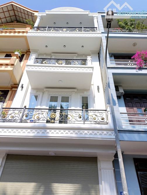 Bán Gấp nhà mới xây - Kỳ Bá,Hàng hiếm,thiết kế đẹp,gần chợ,TT- TP,DT: 55m,Giá: 5.8 tỉ