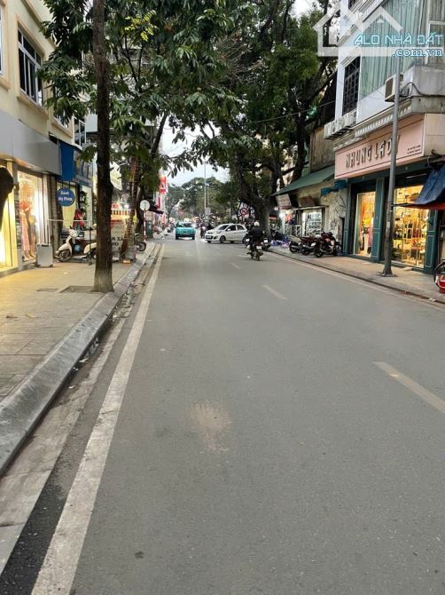 Bán gấp! Mặt phố Bế Văn Đàn, Hà Đông 80m2, MT 5.4m, vỉa hè rộng, kinh doanh, nhỉnh 25 tỷ