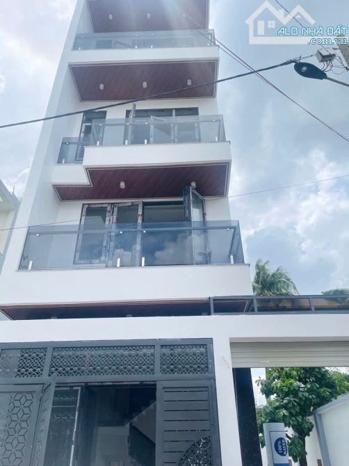 Bán nhà 4 tầng đường AN PHÚ ĐÔNG 33 ,phường AN PHÚ ĐÔNG,Q12,dt 104m²(6,5x16).Hẻm 8m.,