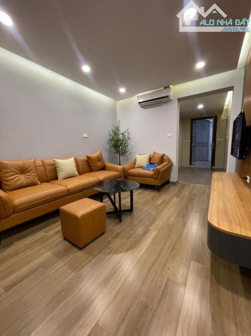 Bán tập thể Giải Phóng - 100m2 - 4 ngủ khép kín - full nội thất nhỉnh 4 tỷ