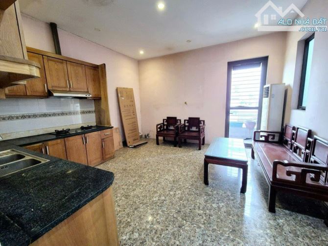Bán nhà Lô góc Mặt phố Láng Hạ dt 25m2 6 tầng mt 9