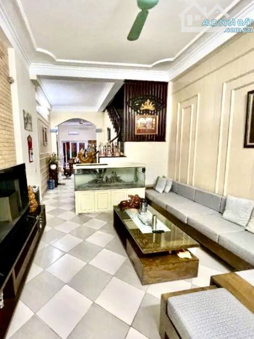 Bán Nhà Bồ Đề, Nguyễn Văn Cừ 78m2-11.2 tỷ-DÂN XÂY-Ô TÔ GẦN-2 MẶT NGÕ-GIÁ ĐẦU TƯ- SỔ VUÔNG