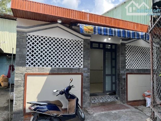 CHỦ NHIỆT BÁN GIẢM NGAY 100 TRIỆU,nhà MẶT TIỀN Thụt TÔ NGỌC VÂN,Q12- NGANG 7.1m-Giá 4.5tỷ