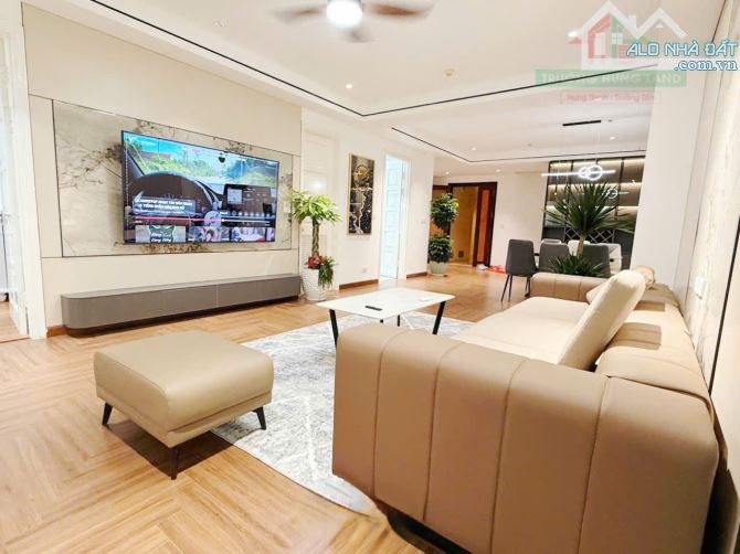 BÁN CH EPIC TOWER 19 DUY TÂN DT 121M 4PN CĂN GÓC VIEW ĐẸP GIÁ 110TRM FULL NT