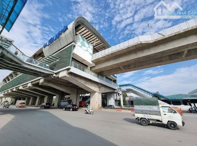 Siêu rẻ siêu hiếm đất dịch vụ Yên Nghĩa gần Tàu điện trên cao 50m2 MT4.25m chỉ 9.5 tỷ