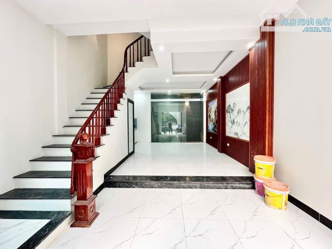 Bán ngay nhà Văn Trì- 41m2 4PN Ô tô, Kinh doanh, Nội thất Full Lung linh. Giá 6.45 tỷ