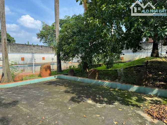 Bán Nhà Biệt thự Vườn, dt 1850m² Giá 25 tỷ Đường Bờ Kè View Sông, Bửu Long, Biên Hòa