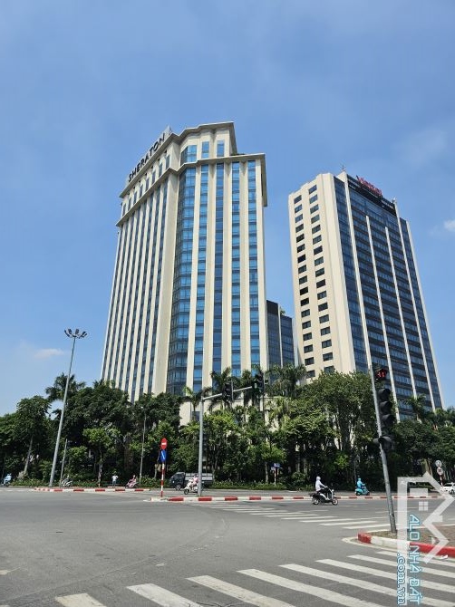 Bán tòa Khách sạn 67 phòng mặt phố Lò Đúc, Hai Bà Trưng DT 281m2 x 9 tầng, MT 8m. Giá 171
