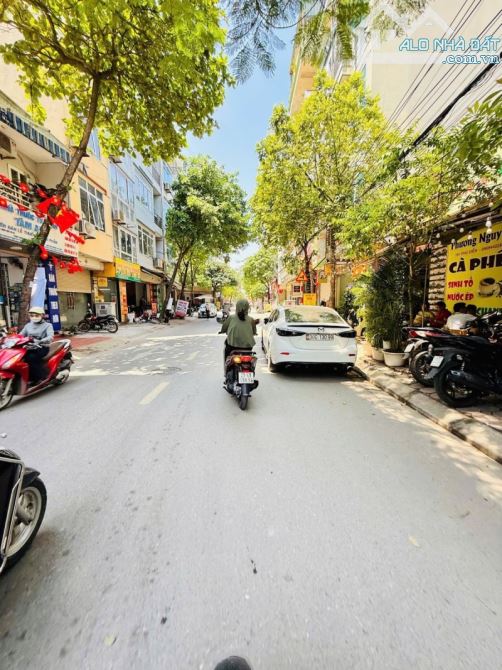 SIÊU PHẨM PHÂN LÔ PHÚ DIỄN – 6 TẦNG THANG MÁY – VỈA HÈ – KINH DOANH ĐỈNH – 39 TỶ