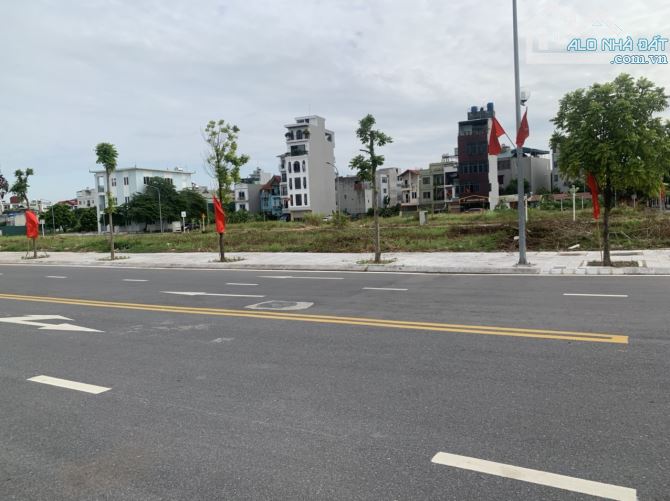 Lô đất đầu tư 120m mặt hồ Bộ Đội 30ha Long Biên, dự án hồ công viên siêu đẹp đối diện Vins