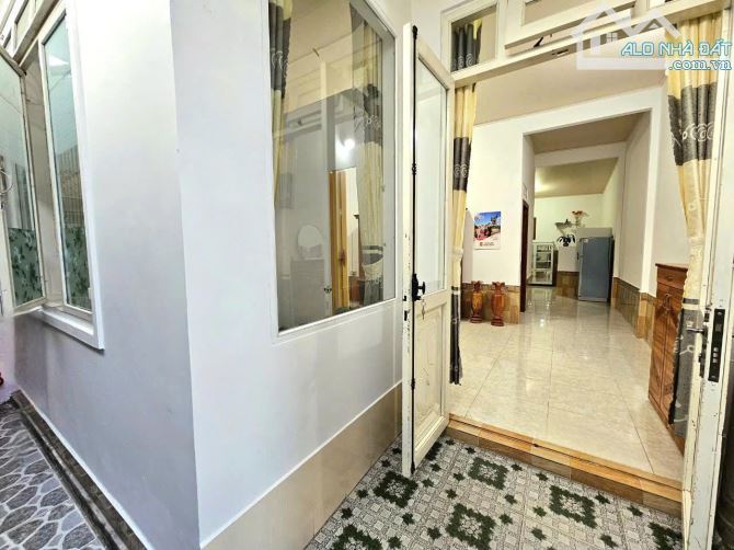 CẦN BÁN NHÀ ĐƯỜNG QUANG TRUNG,P9, ĐÀ LẠT 64M2 FULL THỔ SRXD GIÁ 3,4 TỶ