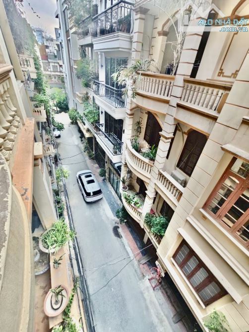 Bán nhà phân lô Lê Văn Lương, quận Cầu Giấy 61m 5 tầng MT5,5 22,78 tỷ 2 Ô TÔ tránh vỉa hè