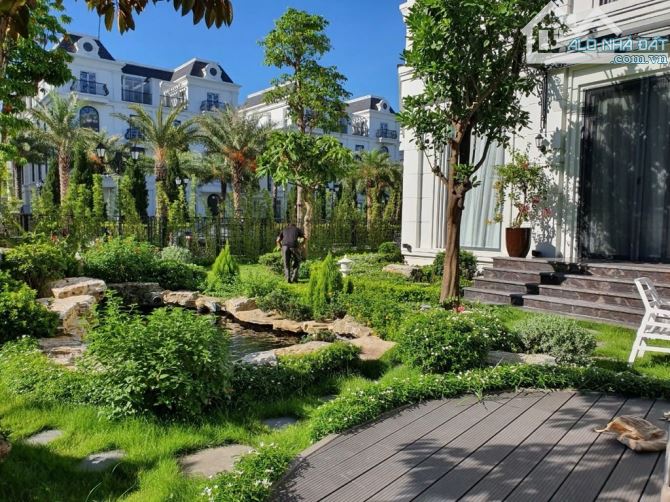 BIỆT THỰ ELEGANT PARK VILLA 375M2, LÔ GÓC 3 MẶT TIỀN, 4 TẦNG, VIEW VƯỜN HOA, GẦN AEON MALL
