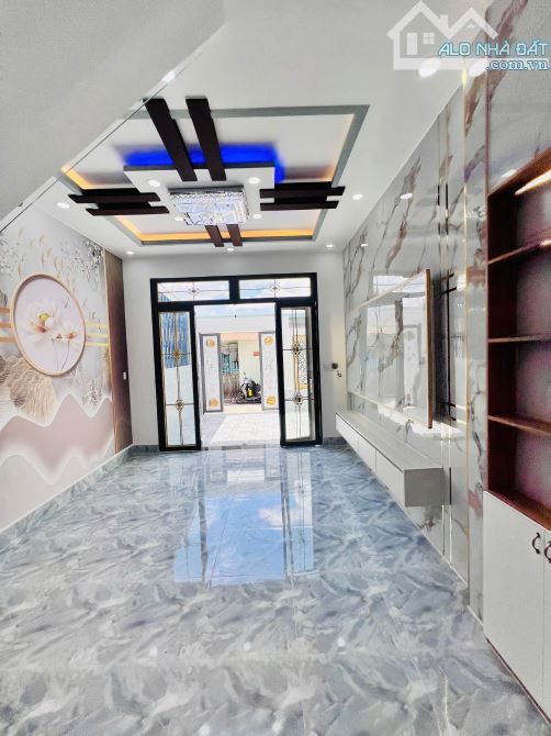 Nhà 1 tấm 100m2/2ty690 giáp Bình Chánh, sổ có hoàn công