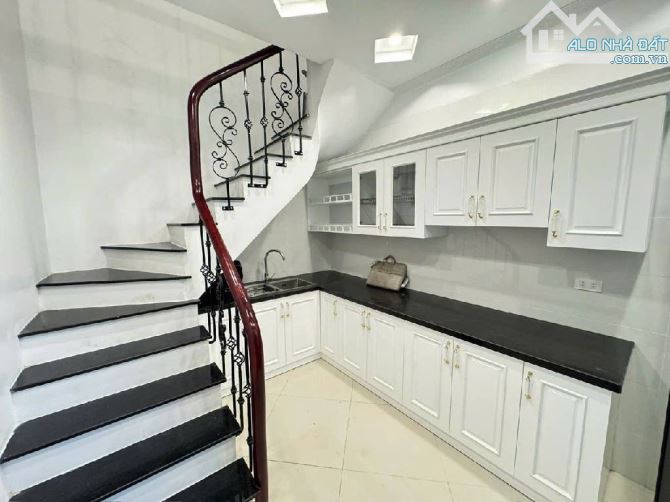 🏡 Cát linh- đống đa-ngõ thông -NHÀ ĐẸP -DT22M-3 tầng:giá chỉ 6.5tỷ