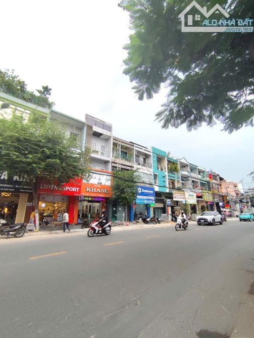 BÁN ĐẤT MẶT TIỀN LỚN LÊ QUANG ĐỊNH, P.14 BÌNH THẠNH. DT 17X50M CHỈ 125 TỶ