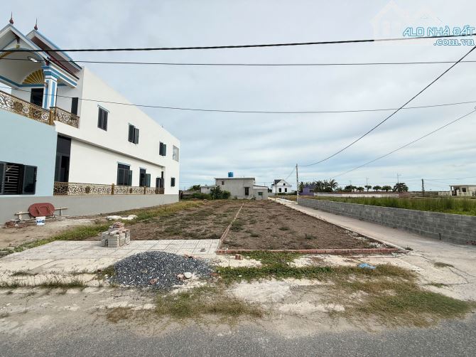 Tôi bán gấp 90m2 đất biển Quất Lâm Nam Định cạnh KCN Visip, khu nghỉ dưỡng Flamigo 1.3tỷ
