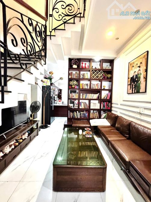 🔥 NGUYỄN CỬU VÂN - PHƯỜNG 17 - BÌNH THẠNH - NHÀ ĐẸP 4 TẦNG 💥70M2💥 - CHỈ 12 TỶ